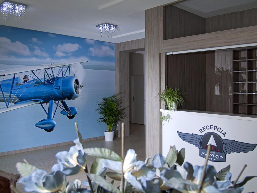 Aviator Garni Hotel Братислава Екстериор снимка